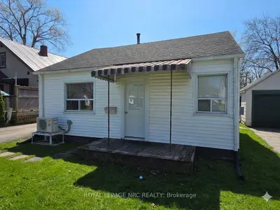 341 Corvette Street, Welland, On L3b 4s5