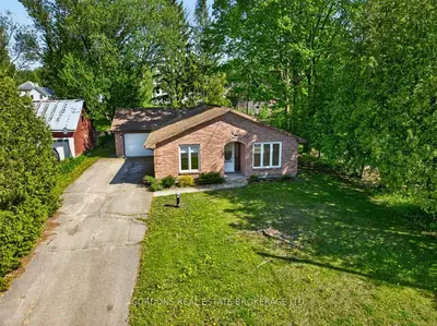 163 Main Street, Leeds And The Thousand Islands, On K0h 2n0