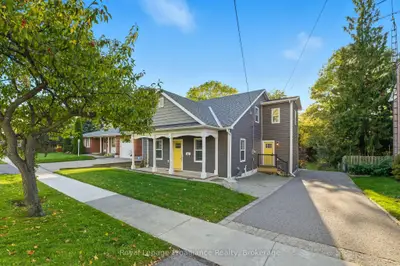 80 Elgin Street N, Port Hope, On L1a 2m1