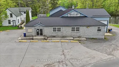 911-913 County Road 13, Prince Edward County, On K0k 2p0