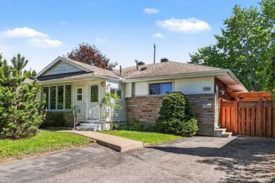 788 Dickens Avenue, Elmvale Acres And Area, On K1g 2x8