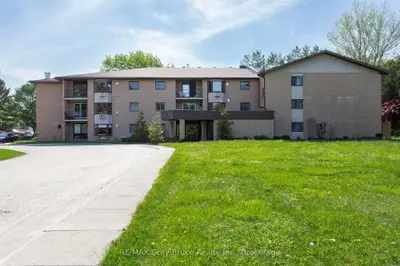 125 Hinks Street 206, Brockton, On N0g 2v0
