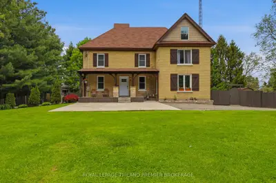 8306 Parkhouse Drive, Strathroy-caradoc, On N0l 1w0