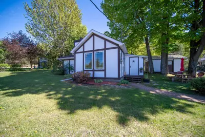 60 Leclair Road W Road, Alfred And Plantagenet, On K0b 1l0
