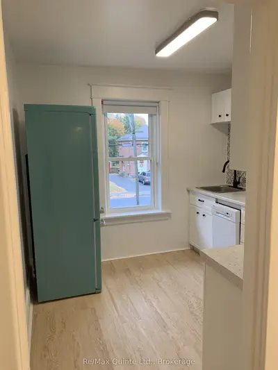 146 Bleecker Avenue, Belleville, On K8n 3t7