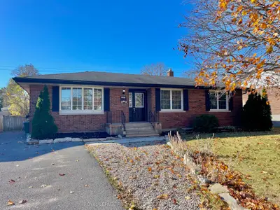 271 Chelsea Road, Kingston, On K7m 3z3