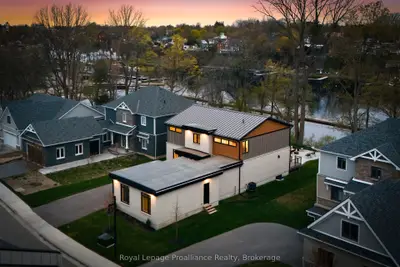 107 Villeneuve Drive, Prince Edward County, On K0k 2t0