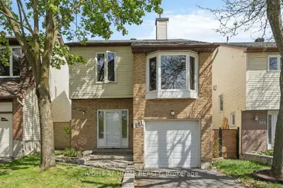 981 Barwell Avenue, Britannia Heights - Queensway Terrace N And Area, On K2b 8h4