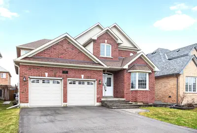 31 Ellis Crescent, Kawartha Lakes, On K9v 0a5