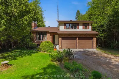 116 Deerwood Drive, Carp - Huntley Ward, On K0a 2h0