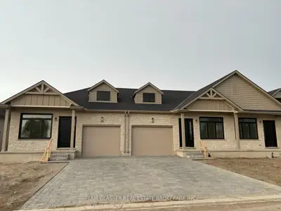 32 Dearing Drive, Lambton Shores, On N0m 1t0