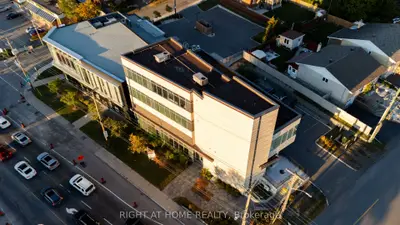 1637 BANK Street 101, Hunt Club - South Keys and Area, ON K1V 7Y9