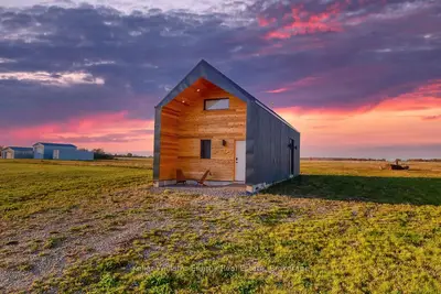 320 County Rd 20 Road, Prince Edward County, On K0k 3l0