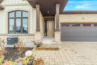 19 E Hillside Drive E 10, Niagara-on-the-lake, On L0s 1j0