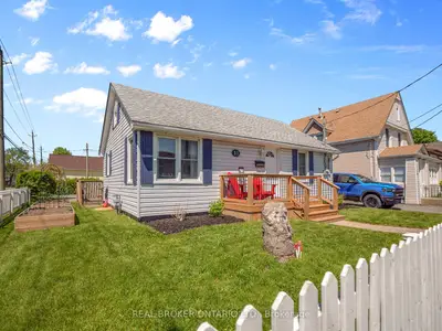 31 Beech Street, Port Colborne, On L3k 3n7