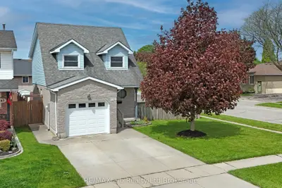169 Diefenbaker Drive, Woodstock, On N4s 8v7