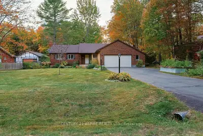32 Country Lane, Petawawa, On K8h 3j9