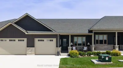 11 Silver Creek Road, Huron East, On N0k 1w0