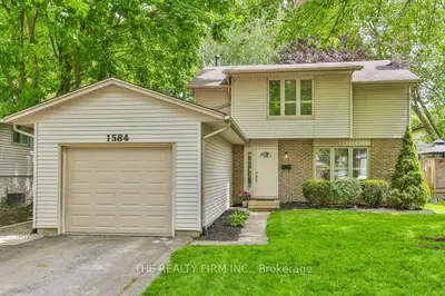 1584 Aldersbrook Road, London North, On N6g 2z3