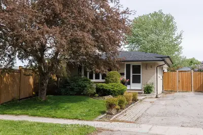 2 Surrey Crescent, London South, On N6e 1t6