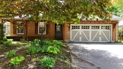35 Benson Crescent, London North, On N5x 2b1