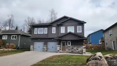 33 Goodwin Drive, Huntsville, On P1h 2r3