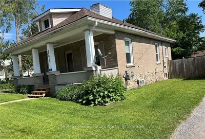 261 Hotchkiss Street, Gravenhurst, On P1p 1h7