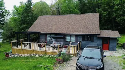 992 South Baptiste Lake Road, Hastings Highlands, On K0l 1c0