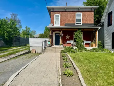 122 Green Street, Deseronto, On K0k 1x0