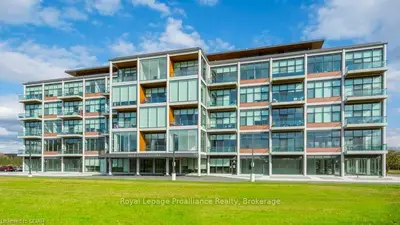 58 Plant Street 412, Quinte West, On K0k 1e0