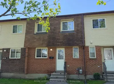 46 Forester Crescent B, Bells Corners And South To Fallowfield, On K2h 8y4