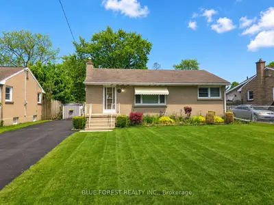 223 Winnipeg Street, London East, On N5w 4t8