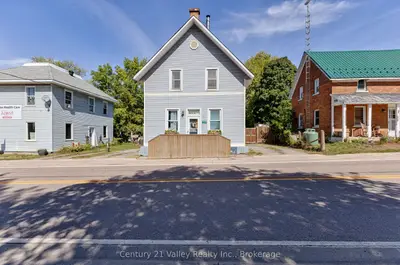 11174 60 Highway, North Algona Wilberforce, On K0x 1x0