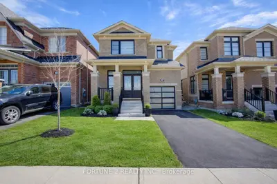 22 Dass Drive W, Centre Wellington, On N1m 0j2