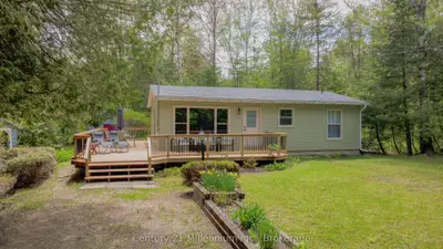 28 Jay Street, Saugeen Shores, On N0h 2c5