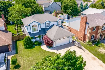 8 Hearth Court, Niagara-on-the-lake, On L0s 1j0