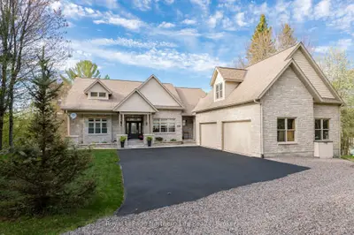 40 Pargeter Drive, East Ferris, On P0h 1b0