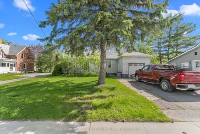 29 Francis Street E, Kawartha Lakes, On K0m 1n0