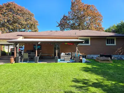 16 Auburn Street, Belleville, On K8p 2n2