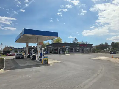 1143 Midland Avenue, Kingston, On K7p 2x8