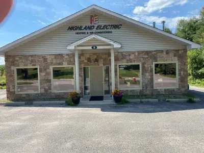 39 Bobcaygeon Road, Minden Hills, On K0m 2k0