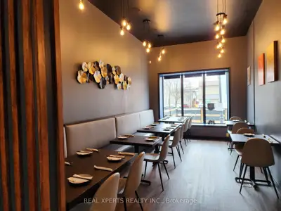 19 Market Square Unit A, Greater Napanee, On K7r 1j4