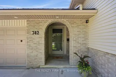 742 Cranbrook Road, London South, On N6k 1w9