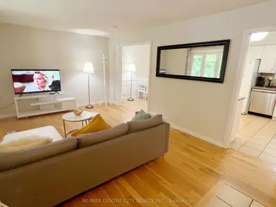 Detached in London North