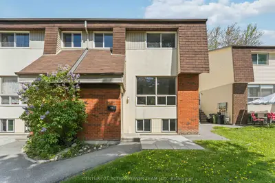 17 Sonnet Crescent B, Bells Corners And South To Fallowfield, On K2h 8w8