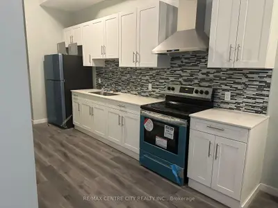 362 Richmond Street 2, London East, On N6a 3c3