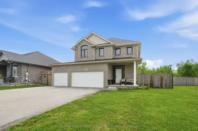 334 Viger Drive W, Welland, On L3b 5e9