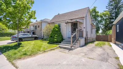 1291 Trafalgar Road, London East, On N5z 1h8