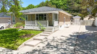 743 Sevilla Park Place, London East, On N5y 4h9