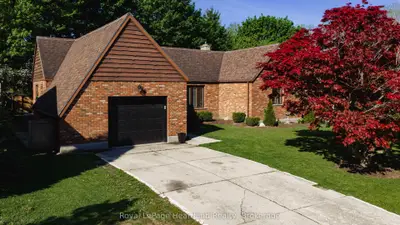 6 Alexander Street, Huron East, On N0k 1w0